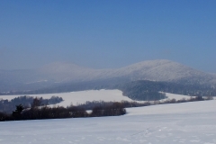 Smreciny - Widok na Ostry Wierch, Dlhy Diel i Cigelkę.