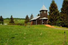 Grab. Kościół drewniany z drugiej połowy XX wieku w miejscu dawnej cerkwi